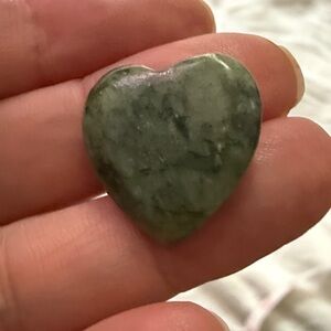 Polished Heart Shaped Aventurine stone